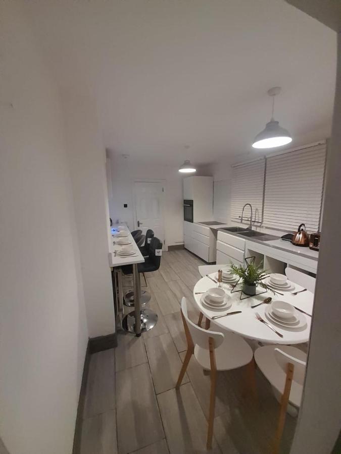Vila 3-Bed House In London Self-Contained In Ladywell Exteriér fotografie