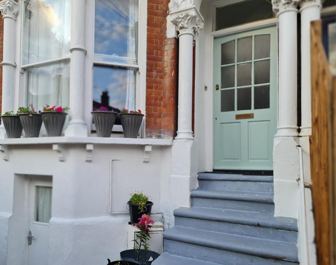 Vila 3-Bed House In London Self-Contained In Ladywell Exteriér fotografie