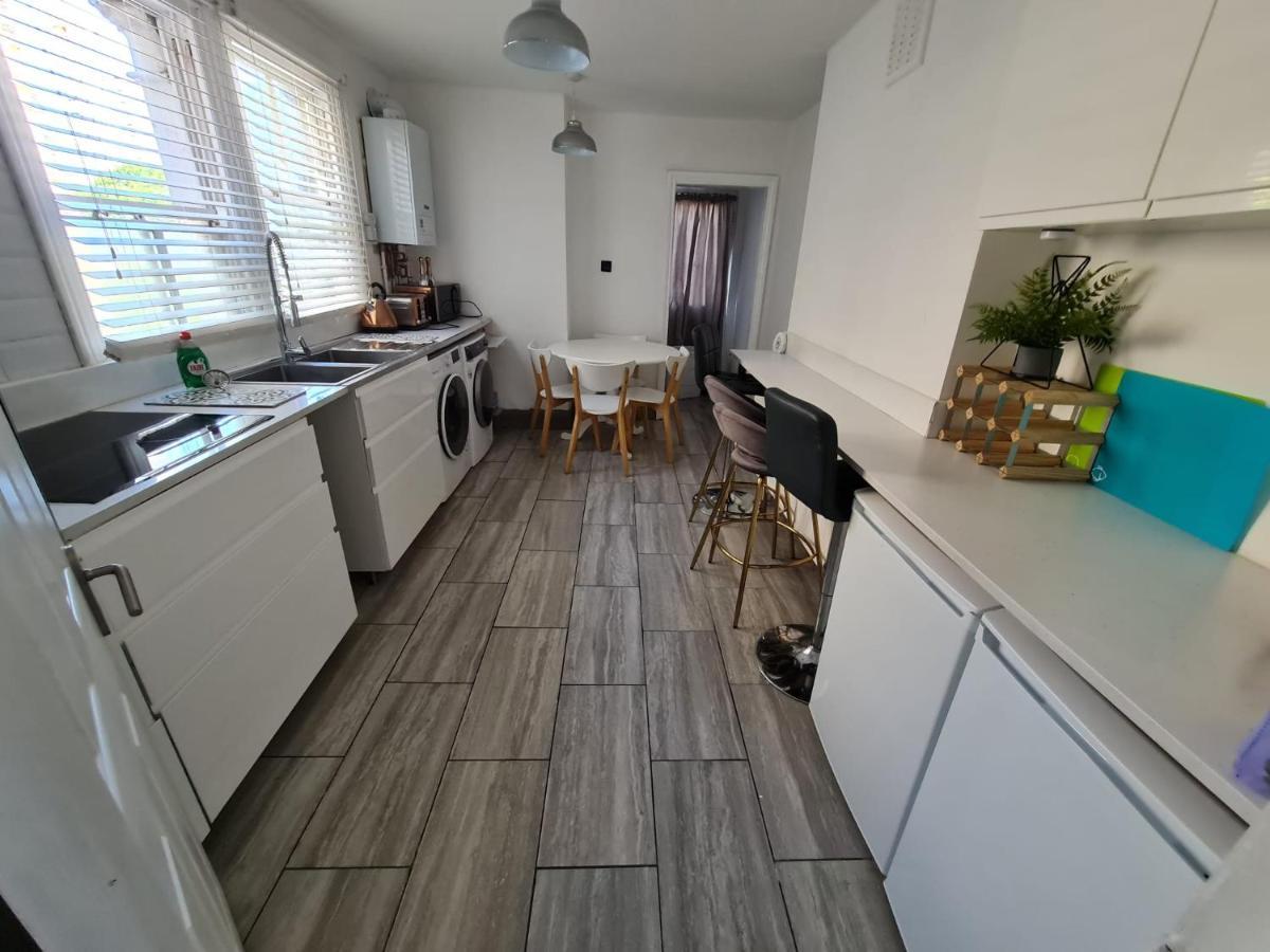Vila 3-Bed House In London Self-Contained In Ladywell Exteriér fotografie