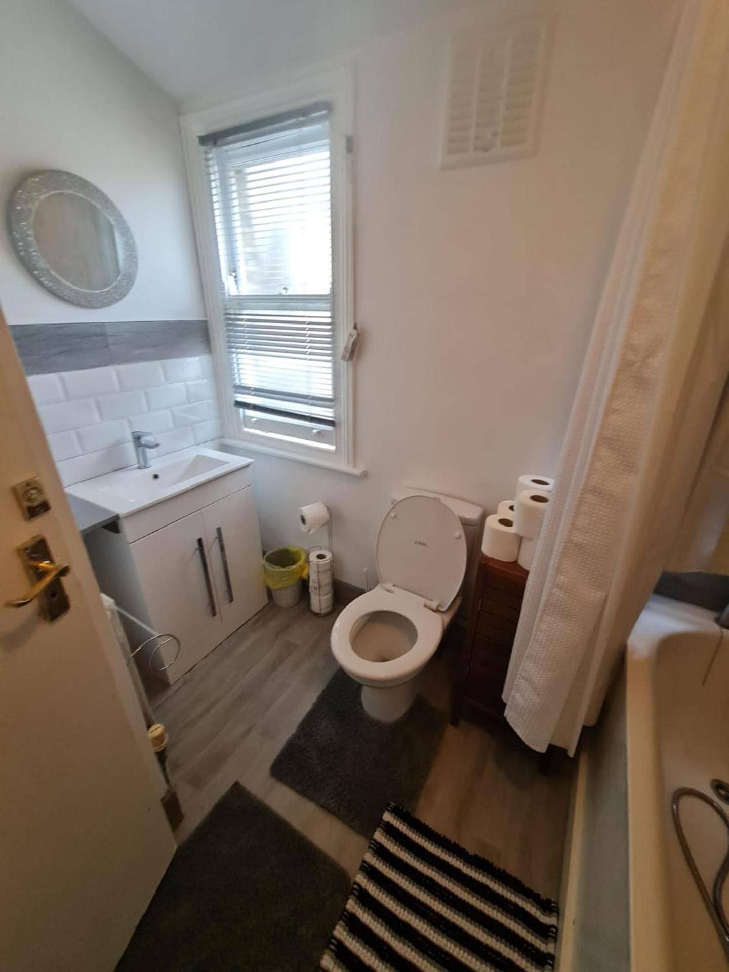 Vila 3-Bed House In London Self-Contained In Ladywell Exteriér fotografie