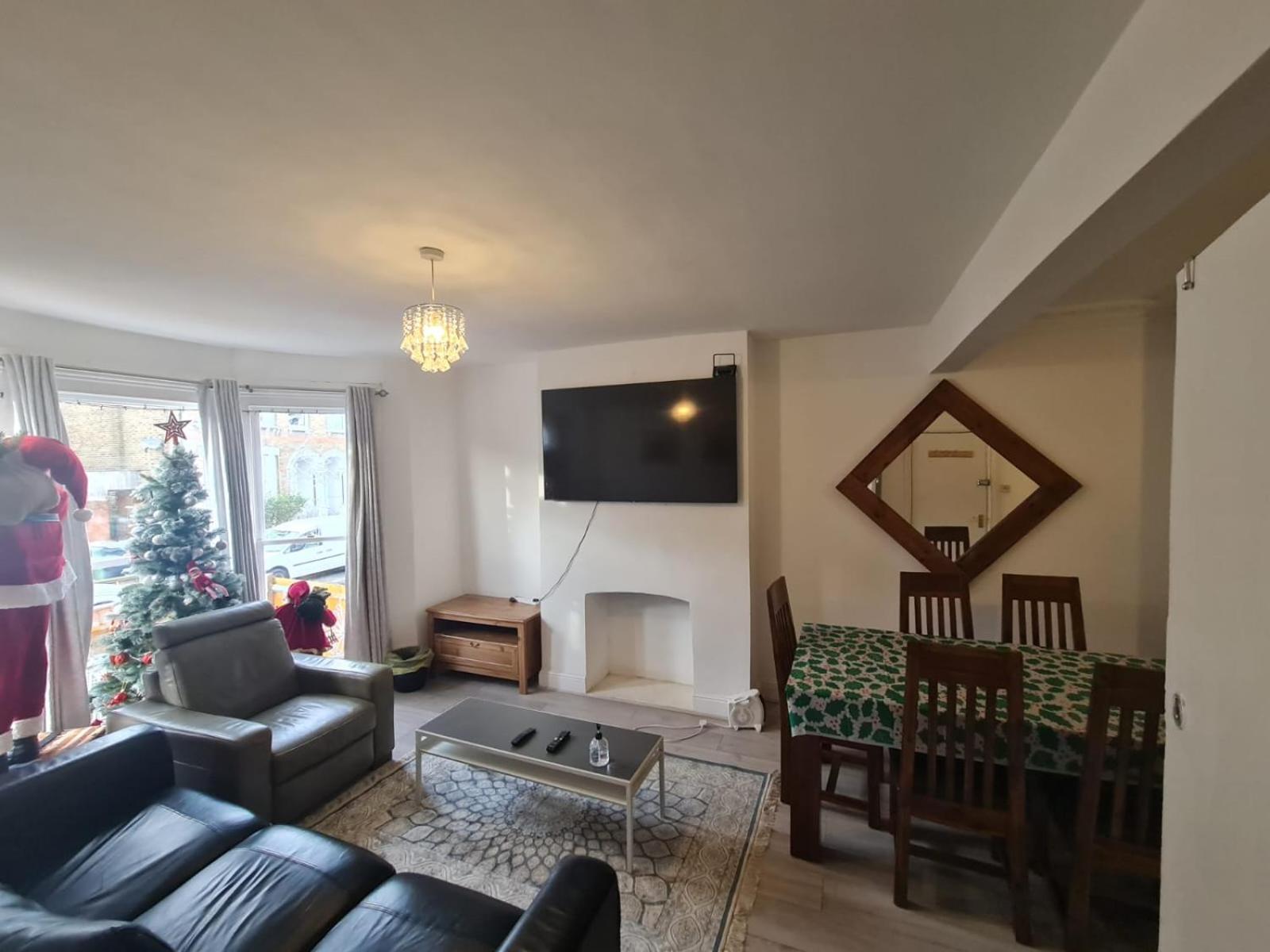 Vila 3-Bed House In London Self-Contained In Ladywell Exteriér fotografie